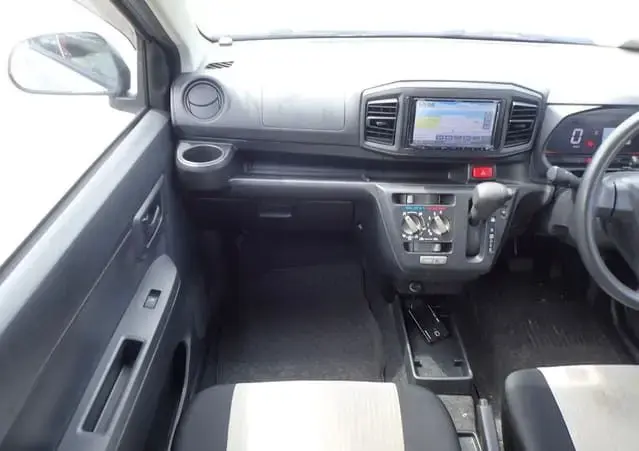 WhatsApp Image 2025-09-08 at 17.47.22 (1).webp