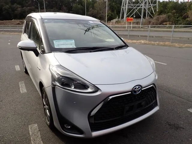 Toyota Sienta