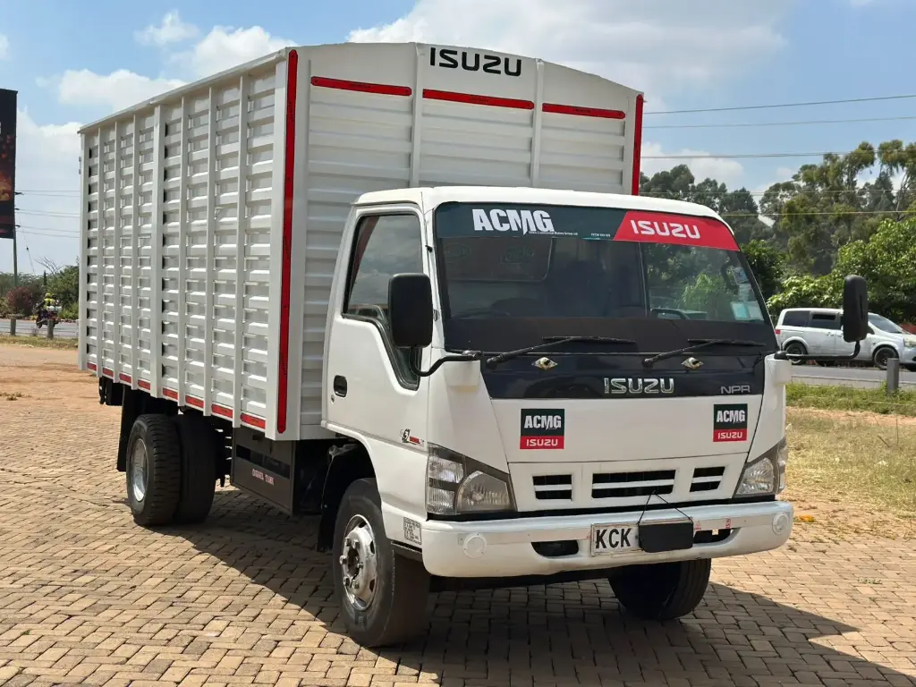 Isuzu NPR 