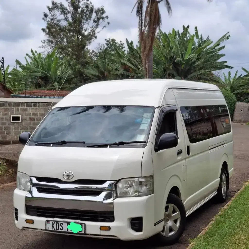 Toyota Hiace 9L