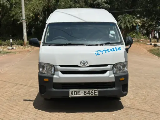 Toyota Hiace 9L